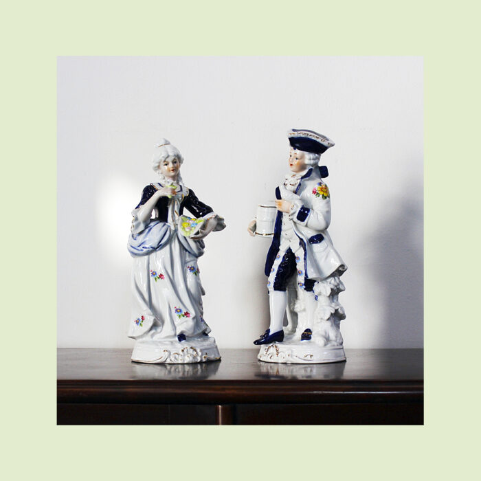 Par de estatuetas em porcelana - Image 2