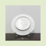 Conjunto de dois pratos decorativos em porcelana - Image 5